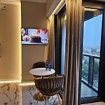 Golden Horizon Hanza Tower - Spa&sky View Stettino