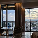 Golden Horizon Hanza Tower - Spa&sky View Stettino
