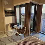 Golden Horizon Hanza Tower - Spa&sky View *