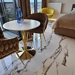 Golden Horizon Hanza Tower - Spa&sky View * Stettino