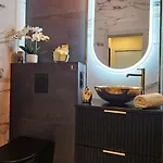 Golden Horizon Hanza Tower - Spa&sky View Stettino