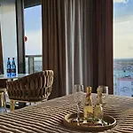 Golden Horizon Hanza Tower - Spa&sky View Stettino