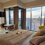Golden Horizon Hanza Tower - Spa&sky View Stettino