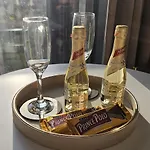 Golden Horizon Hanza Tower - Spa&sky View Appartamento *