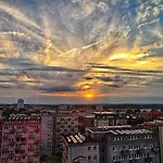 Golden Horizon Hanza Tower - Spa&sky View Appartamento Stettino