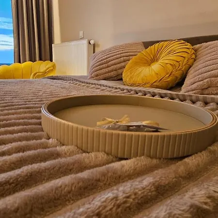 Apartment Golden Horizon Hanza Tower - Spa&sky View