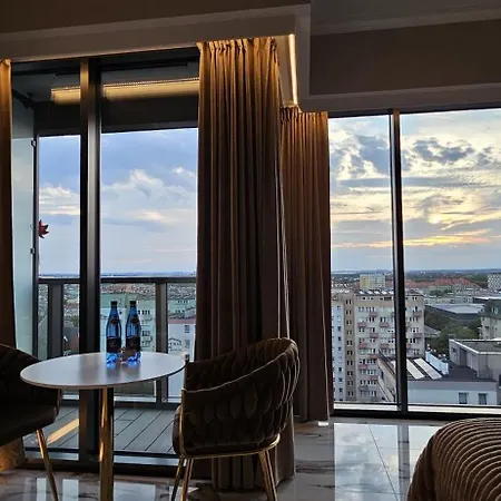 Golden Horizon Hanza Tower - & Sky View Stettin