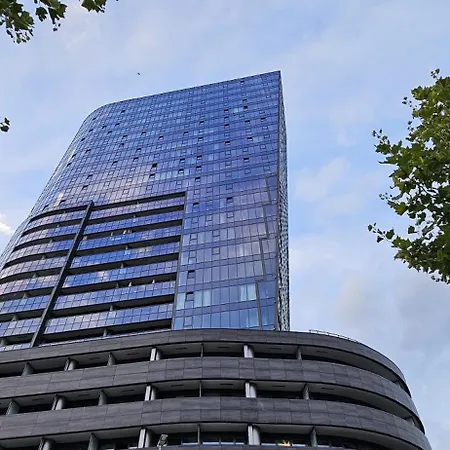 Golden Horizon Hanza Tower - Spa&sky View