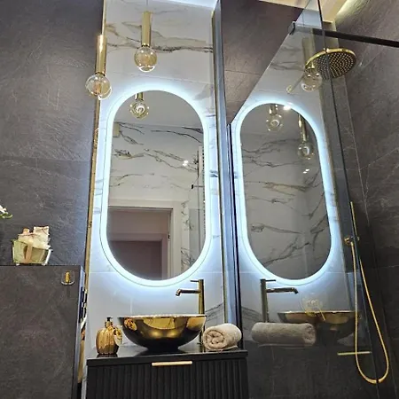 Apartment Golden Horizon Hanza Tower - Spa&sky View