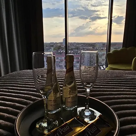 Golden Horizon Hanza Tower - & Sky View Lejlighed *