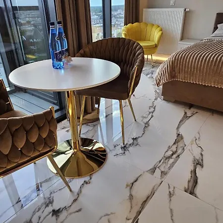 Golden Horizon Hanza Tower - Spa&sky View * Stettin