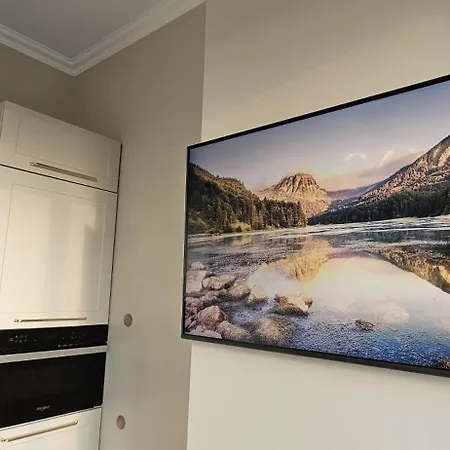 Apartment Golden Horizon Hanza Tower - Spa&sky View *