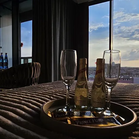 Golden Horizon Hanza Tower - & Sky View Lejlighed *