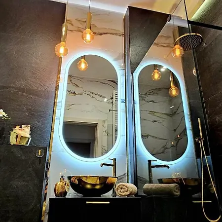 Apartment Golden Horizon Hanza Tower - Spa&sky View