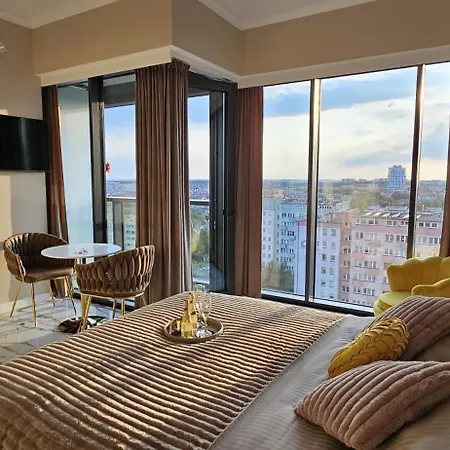 Golden Horizon Hanza Tower - & Sky View Stettin