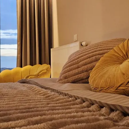 Golden Horizon Hanza Tower - Spa&sky View * Stettin