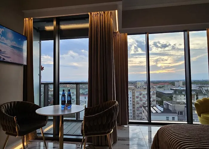 Golden Horizon Hanza Tower - Spa&sky View Szczecin