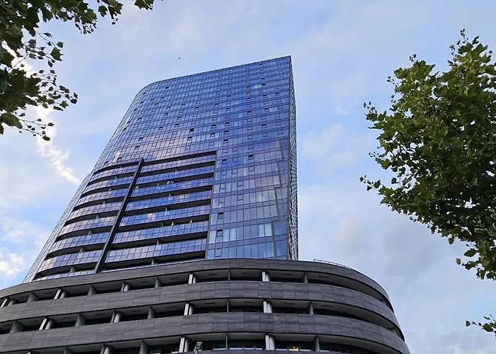 Golden Horizon Hanza Tower - Spa&sky View