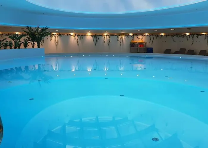 Golden Horizon Hanza Tower - Spa&sky View Apartament