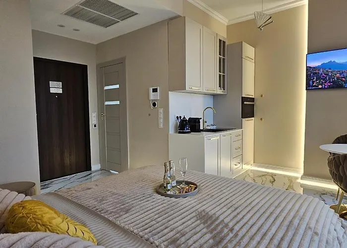 Apartment Golden Horizon Hanza Tower - & Sky View