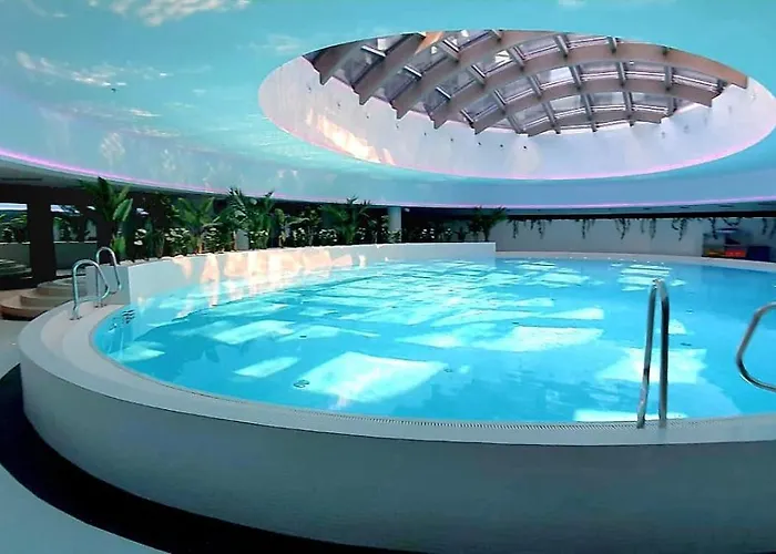 Golden Horizon Hanza Tower - Spa&sky View Szczecin