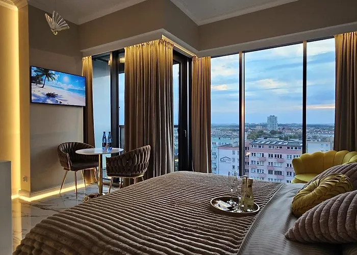 Golden Horizon Hanza Tower - Spa&sky View Szczecin