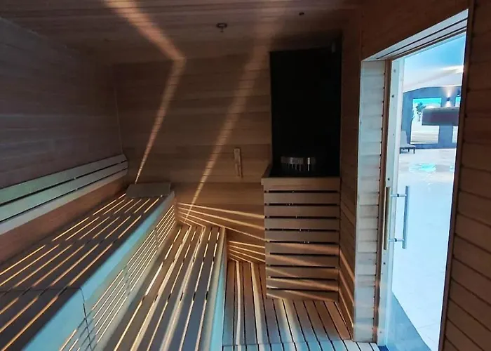 Golden Horizon Hanza Tower - Spa&sky View * Szczecin